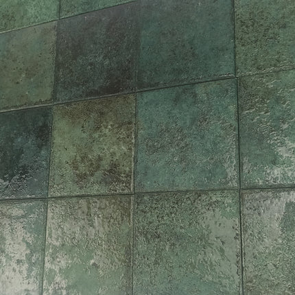 TAHITI EMERALD GLOSSY